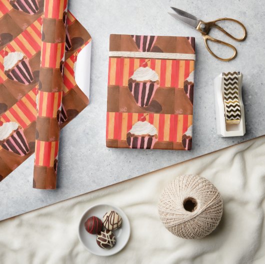 Cupcake with Vanilla Frosting Geschenkpapier (Basteln)