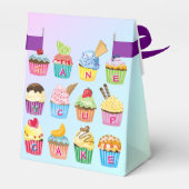 Cupcakes Fügen Sie Ihren Namen Monogram Delicious Geschenkschachtel (Rückseite)