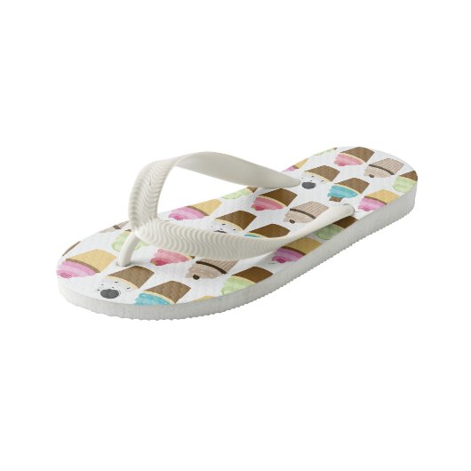Cupcakes-Muster Kinderbadesandalen (Schrägansicht)