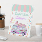 Cupcakes Station Food Sign Pedestzeichen Sockelschild (In SItu)