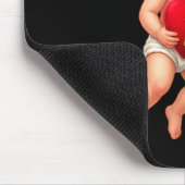 Cupid hält 6 und 7 Herzen Valentins-Meme Cute Mousepad (Ecke)