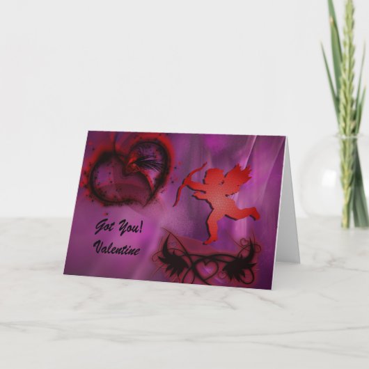 Cupid hat es am Valentinstag Feiertagskarte (Vorderseite)