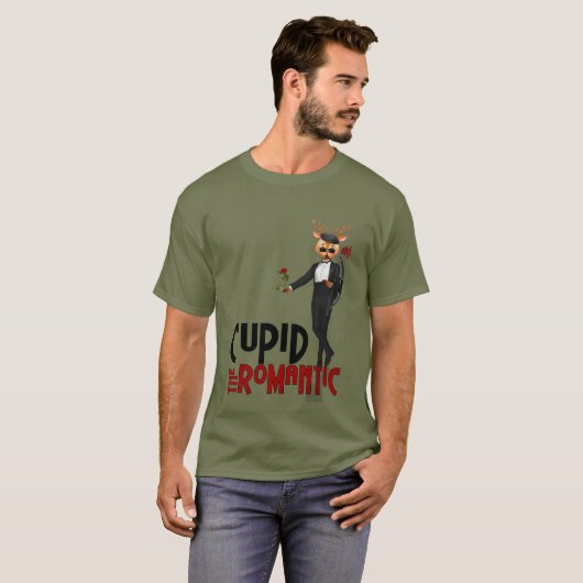 Cupid the Romantic Santas Reindeer Funny Weihnacht T-Shirt (Vorne ganz)