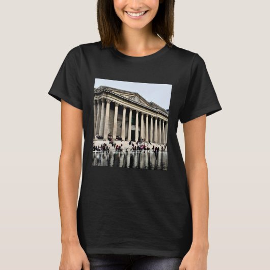 Curious Encounters British Museum T-Shirt (Vorderseite)