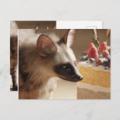 Curious Hyena & Cake Postcard Postkarte (Vorne/Hinten)