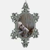 Curly Birch Bark Tree Rustic Schneeflocken Zinn-Ornament (Links)