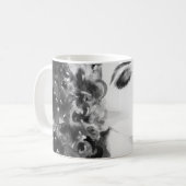 Curly Grace: Aquarellfarben Kaffeetasse (Vorderseite Links)