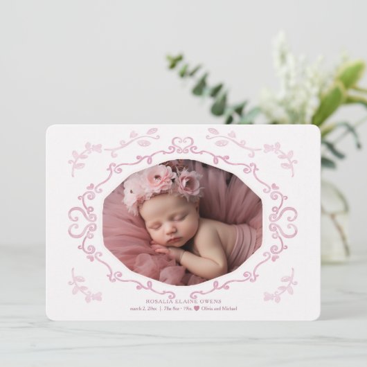 Cursive Frame Foto Geburtserklärung Einladung (Stehend Vorderseite)