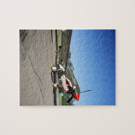 Curtiss P-40 Warhawk, an der Flugschau Minnesotas Puzzle (Horizontal)