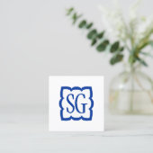 Curvy Box 03 - Initials - Navy Blue Quadratische Visitenkarte (Stehend Vorderseite)