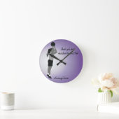 Curvy Girl Basketball Player Runde Wanduhr (Zuhause)