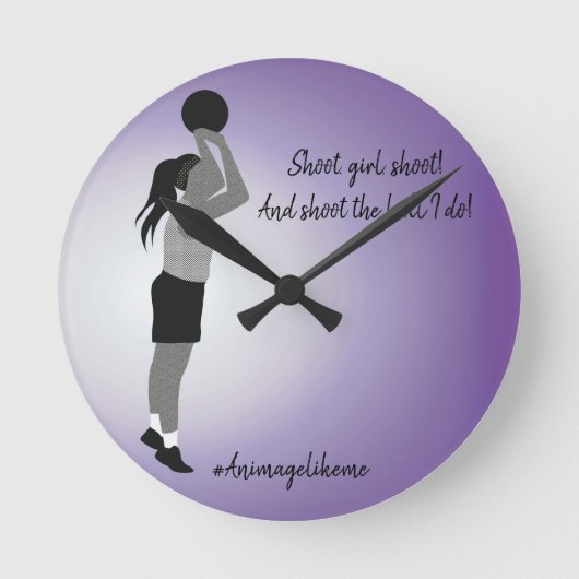 Curvy Girl Basketball Player Runde Wanduhr (Vorderseite)