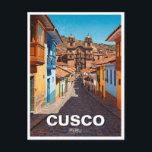 Cusco Peru Travel Postkarte<br><div class="desc">Cusco, die ehemalige Hauptstadt des Inkareiches, ist eine faszinierende Mischung aus antiker Geschichte, kolonialem Charme und lebendiger Andenkultur. Die Stadt liegt hoch in den peruanischen Anden auf 3.400 Metern Höhe und ist das Tor zum legendären Machu Picchu und zum UNESCO-Weltkulturerbe. Die gepflasterten Gassen sind von einer faszinierenden Mischung aus inkischen...</div>