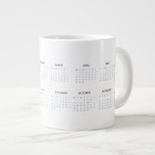 Custom 2025 Calendar-Tasse mit Foto & Name | Jumbo-Tasse (Vorderseite Rechts)