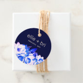 Custom 2" Round Blue Navy Magnolia Floral Geschenkanhänger (Beispiel)