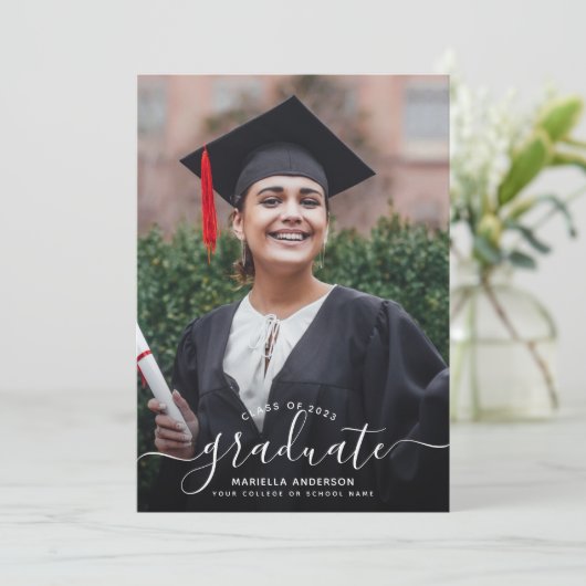 Custom Abschluss Modernes, elegantes Script-Foto Einladung (Stehend Vorderseite)