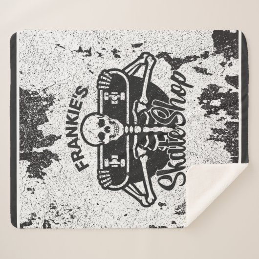 Custom ADD NAME Skull Skateboard Skate Shop Sherpadecke (Vorderseite (Horizontal))