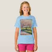 Custom AI Art Earth Day Rosa Blüten Mädchen T-Shirt (Vorne ganz)