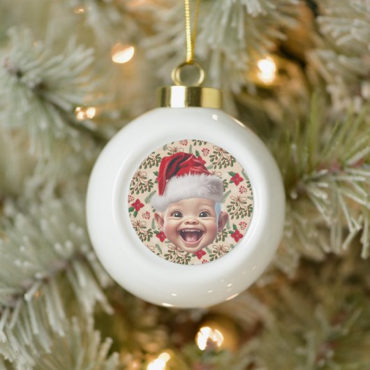 Custom Baby's Weihnachtsmannmütze Erstes Weihnacht Keramik Kugel-Ornament (Baum)
