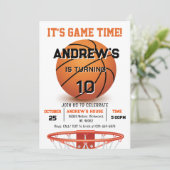 Custom Basketball Geburtstag mit Foto Einladung (Stehend Vorderseite)