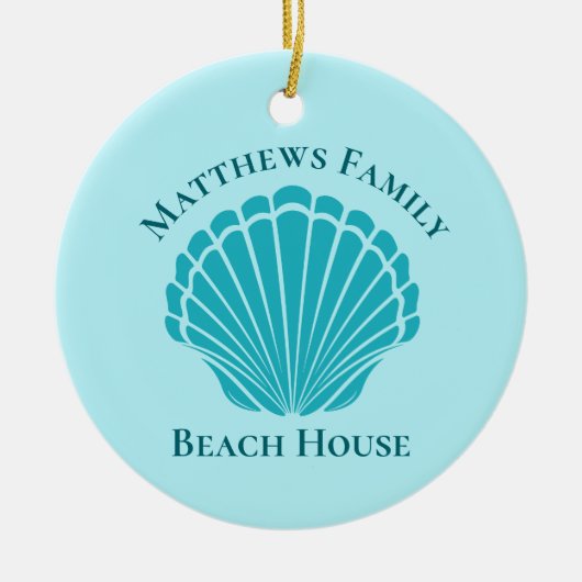 Custom Beach House Aqua Seashell Monogram Family Keramik Ornament (Vorne)