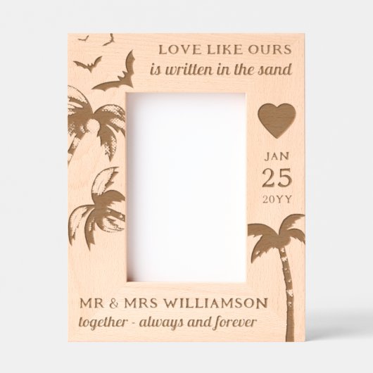 Custom Beach Wedding Tropical Palm Trees Wooden Geätzte Rahmen (Vorderseite)