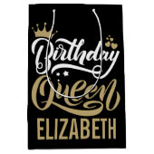 Custom Birthday Queen Black and Gold Personalisier Mittlere Geschenktüte (Vorderseite)