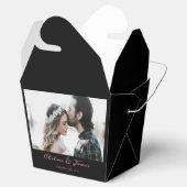 Custom Black and Pink Calligraphy Wedding Foto Geschenkschachtel (Geöffnet)