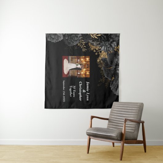Custom Black Floral Wedding Anniversary Tapestory Wandteppich (Beispiel (Horizontal))