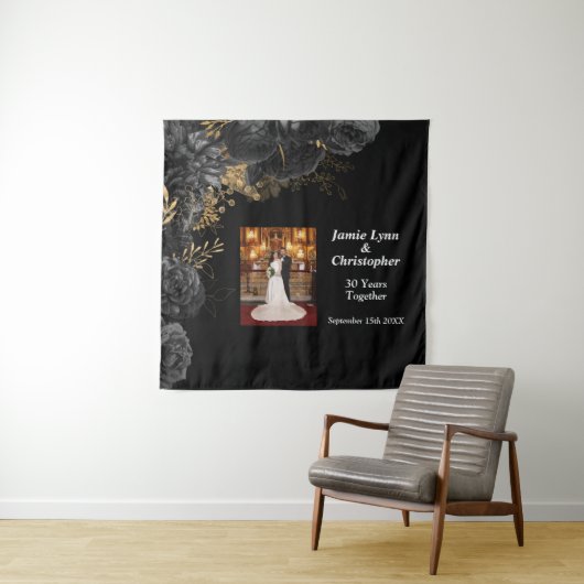 Custom Black Floral Wedding Anniversary Tapestory Wandteppich (Beispiel)