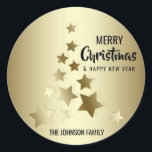 Custom Black Gold MERRY CHRISTMAS Tree Lights Runder Aufkleber<br><div class="desc">Fügen Sie diese modernen und personalisierten goldfarbenen Weihnachtsfeiertage und fröhlichen neuen Jahresaufkleber Ihren Grußkarten,  Umschlägen oder Geschenken hinzu. Weihnachtsbaum in blau weißen goldenen Sternen. Bearbeitbarer Text - Farbe,  Schriftart und Größe.</div>