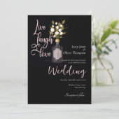 Custom Black Romantic Floral Wedding Card mit/ Quo Einladung (Stehend Vorderseite)