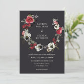 Custom Black Rote Rosen Moody Blume Wreath Wedding Einladung (Stehend Vorderseite)