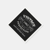 Custom Black Vintag Aged to Perfect Geburtstag Serviette (Ecke)