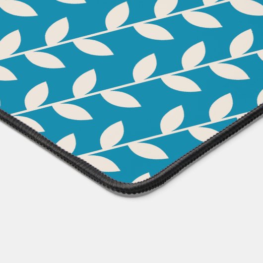 Custom Blue 70s Retro Leaf Pattern  Schreibtischunterlage (Ecke)