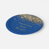 Custom Blue and Gold Graduation Party Glitzer Pappteller (Schrägansicht)