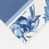 Custom Blue and White Chinoiserie Floral Pattern Fleecedecke (Ecke)