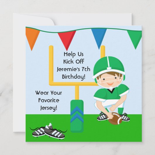 Custom Boy in Green Football Geburtstag Einladung (Vorderseite)