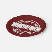 Custom Burgundy Graduate Party Pappteller (Schrägansicht)