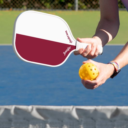 Custom Burgundy und White Pickleball Schläger (InSitu)