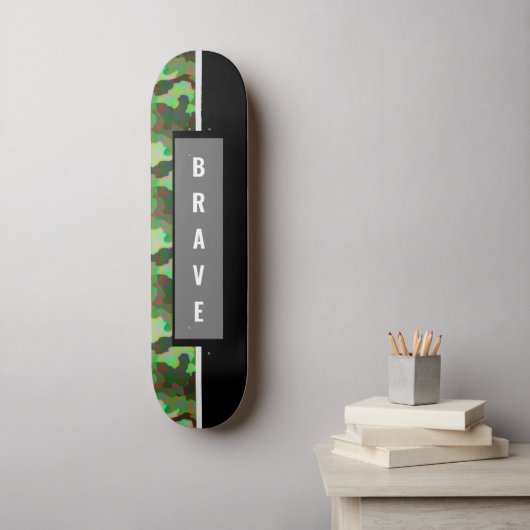 Custom Camouflage Skateboard (Wandkunst)