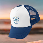 Custom Captain Boat Nautical Anchor Navy Ship Hat Truckerkappe<br><div class="desc">Maßgeschneiderter Bootshut mit einem marineblauen nautischen Anker,  der CAPTAIN und Ihren personalisierten Namen liest. Günstig für einen Bootsausflug,  ein eigenes Segelboot,  eine Yacht oder eine Bootsfahrt Crew.</div>