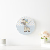 Custom Cartoon Baby Boy Giraffe Clock Runde Wanduhr (Zuhause)