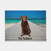 Custom Chocolate Labrador on Beach Doormat Fußmatte (Vorderseite)