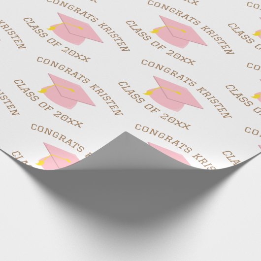 Custom Class of 20xx Pink Graduation Cap Gift Geschenkpapier (Ecke)