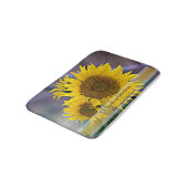 Custom Clustered Sonnenblumen Nah-Up-Foto Badematte (Schrägansicht)