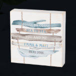 Custom, Coastwood, Coast to Coast Holzkisten Schild<br><div class="desc">Fügen Sie Ihrem schönen Wasserfarbenzeichen Ihre eigenen Namen und Ihr Datum hinzu oder ändern Sie alle Textabschnitte zu einer beliebigen Nachricht! Unterschreiben Sie mit exquisiten Wasserfarben-Driftwood-Stücken,  die durch Seile in schönen türkisfarbenen,  blauen,  weißen und braunen Tönen miteinander verbunden sind. Nautische Landschaft an der Küste. Ein einzigartiges Geschenk zum Schatz!</div>