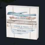 Custom, Coastwood, Coast to Coast Holzkisten Schild<br><div class="desc">Fügen Sie Ihrem schönen Wasserfarbenzeichen Ihre eigenen Namen und Ihr Datum hinzu oder ändern Sie alle Textabschnitte zu einer beliebigen Nachricht! Unterschreiben Sie mit exquisiten Wasserfarben-Driftwood-Stücken,  die durch Seile in schönen türkisfarbenen,  blauen,  weißen und braunen Tönen miteinander verbunden sind. Nautische Landschaft an der Küste. Ein einzigartiges Geschenk zum Schatz!</div>