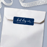 Custom Color Relax Skript Bester Tag je Hochzeit<br><div class="desc">Dieses stylish Gastgeschenk Hochzeit Label enthält die Worte "Bester Tag je" in einem weißen Skript vor einer bearbeitbaren Hintergrundfarbe (klicken Sie auf Anpassen, um zu ändern). Es macht eine großartige Gastgeschenk Hochzeit für Ihre Gastgeschenk Hochzeit Geschenke. Es ist einfach zu personalisieren; ersetzen Sie einfach den Platzhalter-Text, um Ihre eigenen Informationen...</div>