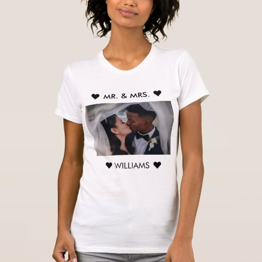 Custom Couple Foto Name Mr. and Mrs. Just heiratet T-Shirt (Vorderseite)